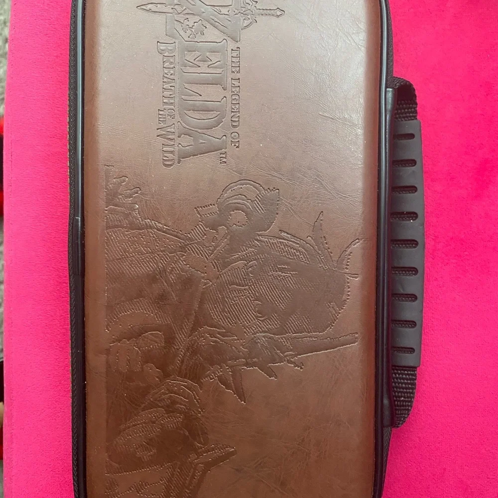 Nintendo switch lite with carrying case - Picture 4 of 7